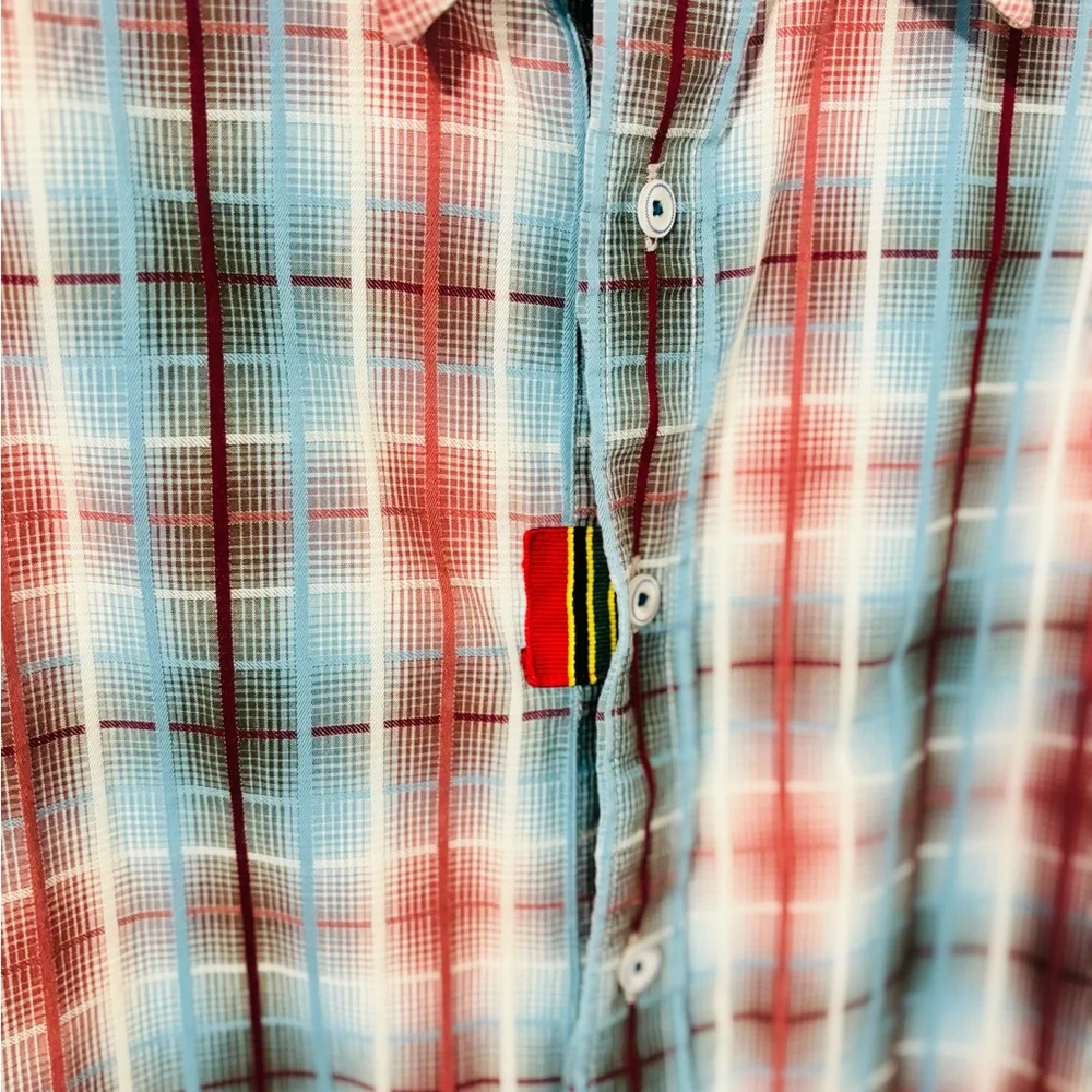Robert Graham Bottom Down Shirt - Picture 3 of 6